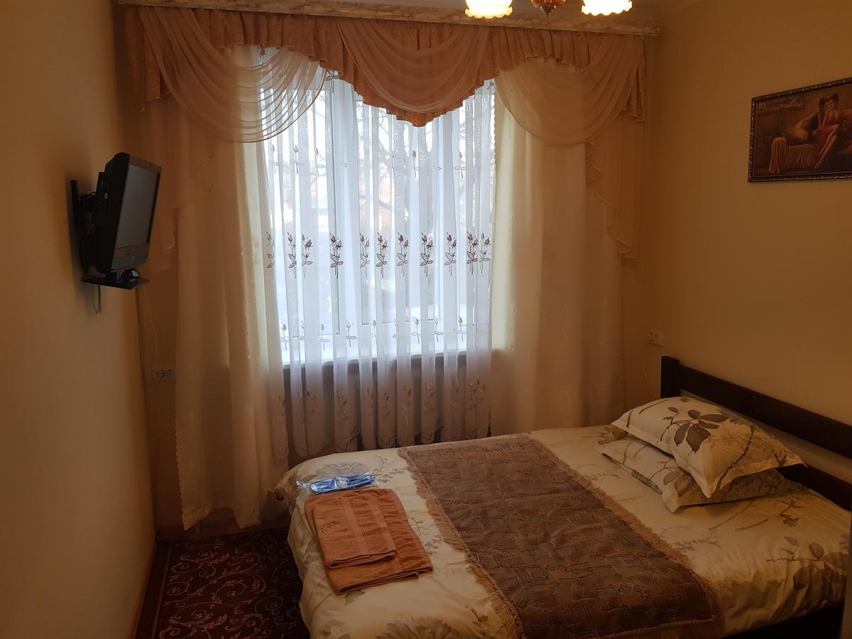 Navigator Bed & Breakfast Chernivtsi Ngoại thất bức ảnh